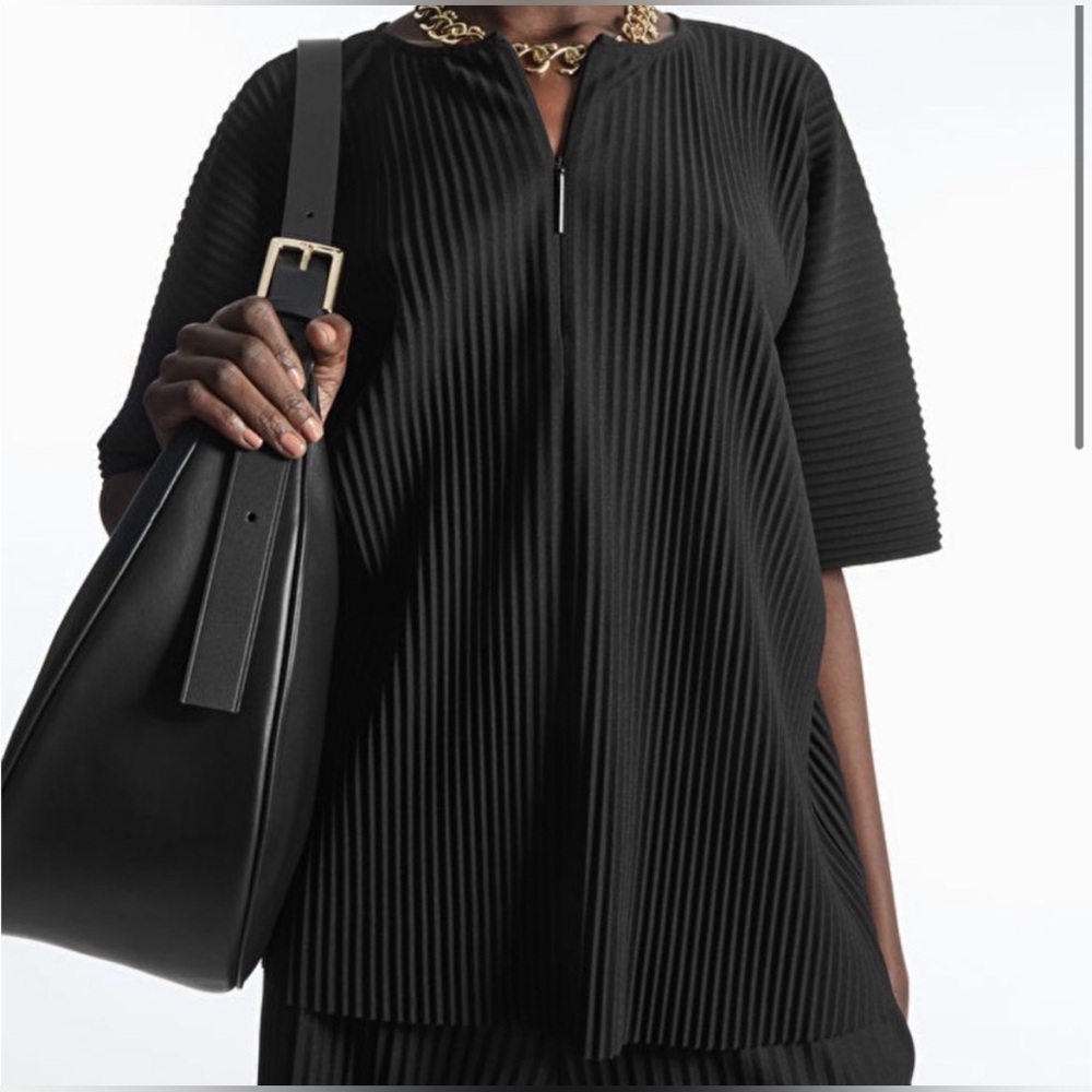 COS Black Oversized Pleated Zip Front Short Sleeved Top Size Large